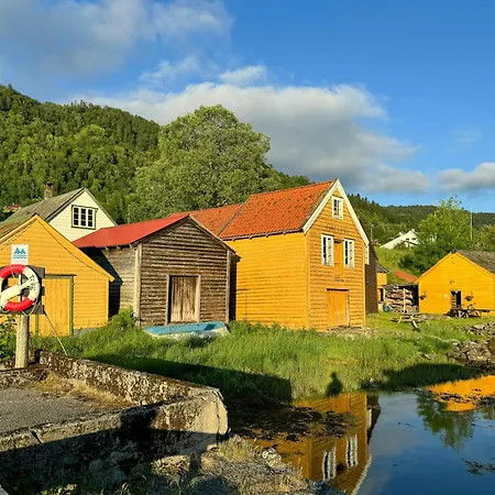 Family Close To The Water Near Mjosvagen * Lonevag